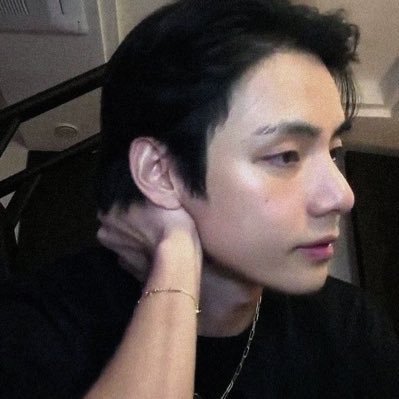 dê ⊙⊝⊜ VAI VER O BTS's profile picture