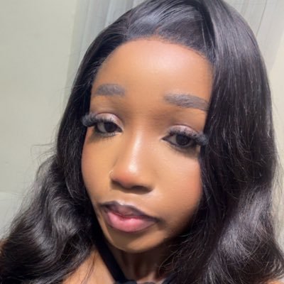Ashake 🤍's profile picture