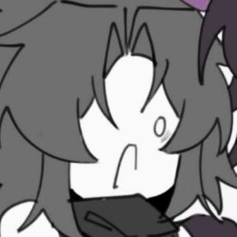 azarichuu's profile picture