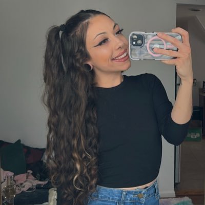 j to the r o c's profile picture