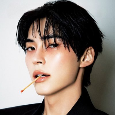 빈왼's profile picture