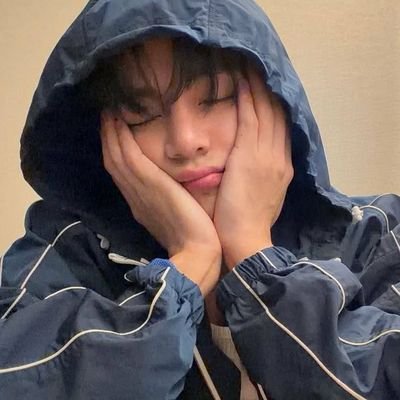𝗌𝗈𝗉𝗁 🪭(off)'s profile picture