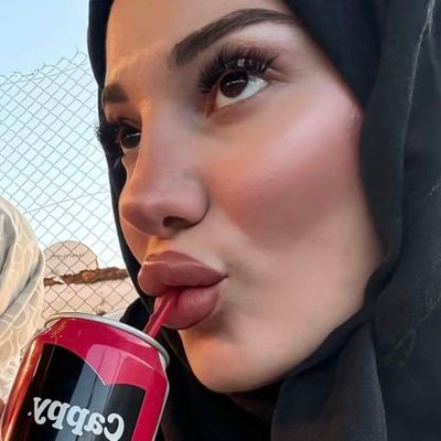 8_8_h8's profile picture