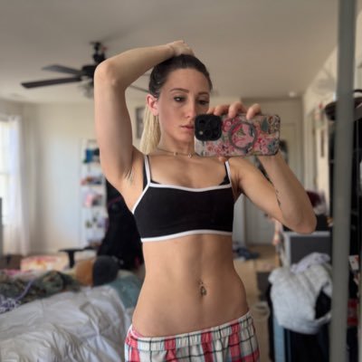 Daddy Crystal's profile picture