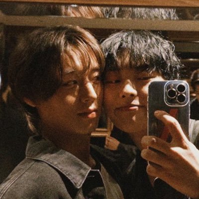 현윙 아카이브's profile picture