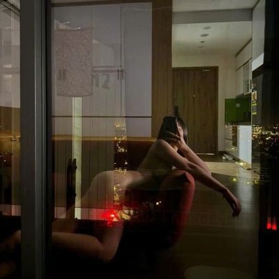 inside_uyen's profile picture