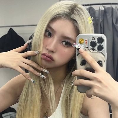 bella ★'s profile picture