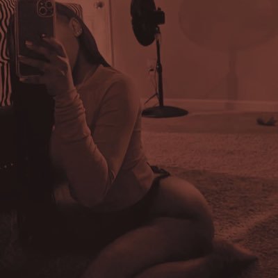 llyunkio's profile picture