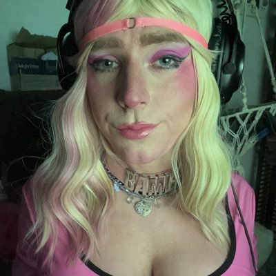 soontobeLara's profile picture
