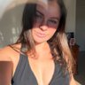 izzy 🤍's profile picture