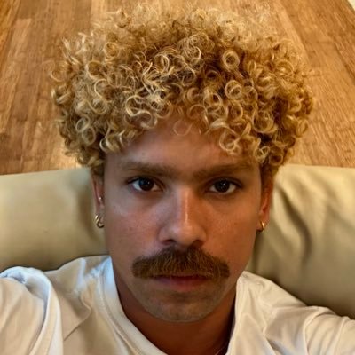 carluxo's profile picture