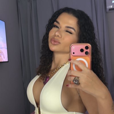 bellamelo21's profile picture