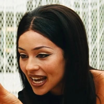 delia ✰'s profile picture