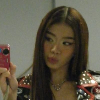 rain #wewantmanon's profile picture