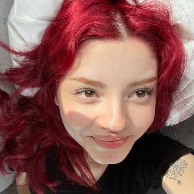 bellaaksak's profile picture