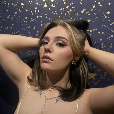 vivalavikkii's profile picture