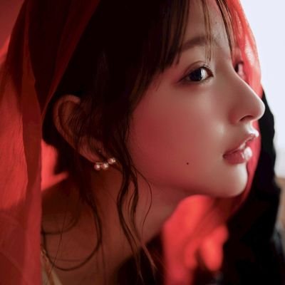 f's profile picture