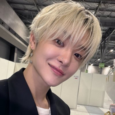 zet3l4's profile picture