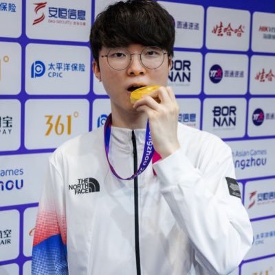 ica 🐧's profile picture