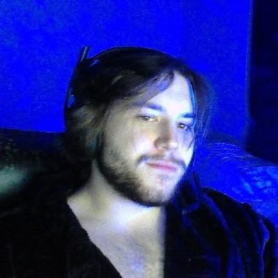 LunarSaturnn's profile picture