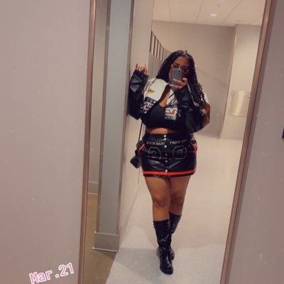 The oochiest of Wally's profile picture