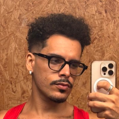 𝙿𝚎𝚝𝚒𝚝's profile picture