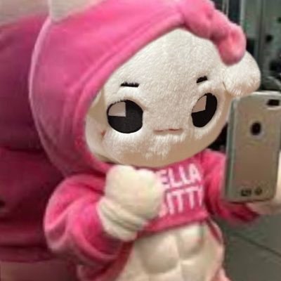 ย 𝒥's profile picture
