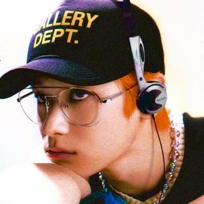 djeongz's profile picture