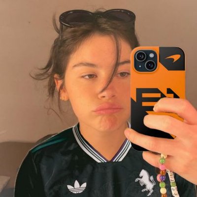 | chiara |'s profile picture