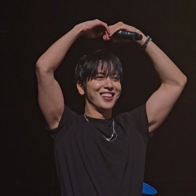 ☆♀ ⓝⓞⓞⓝ 。◕‿◕。's profile picture