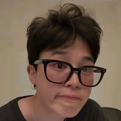 mimi⁷🐣 is NORMALᴬᴿᴵᴿᴬᴺᴳ's profile picture