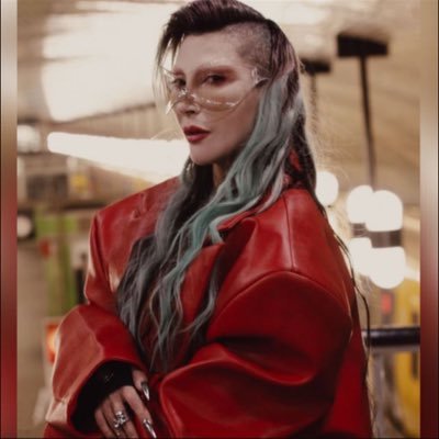 Hande Yener's profile picture