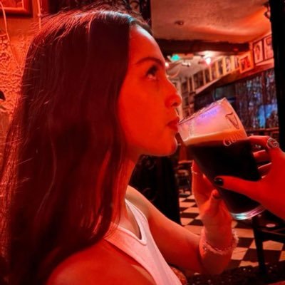 a⋆⭒˚.⋆'s profile picture