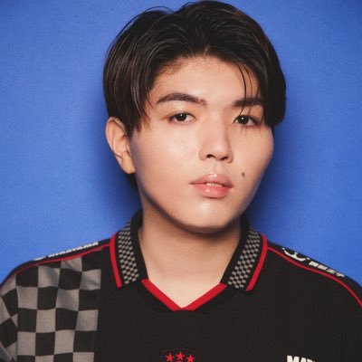 u_x_v_'s profile picture