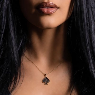 jully_hotwife's profile picture