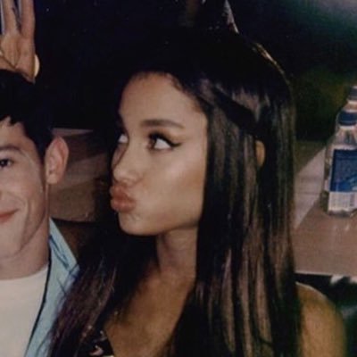 jules 𖤓˚࿔'s profile picture