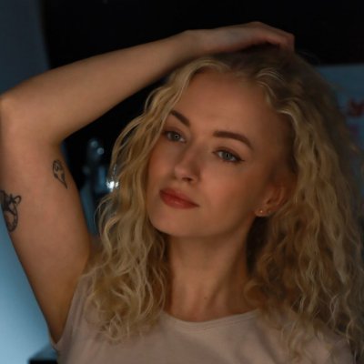 TwitchGirlsWow's profile picture