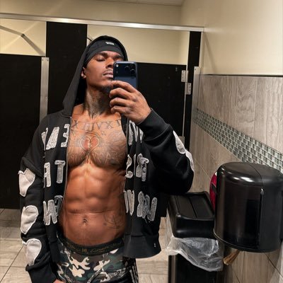 Ekiaiax's profile picture