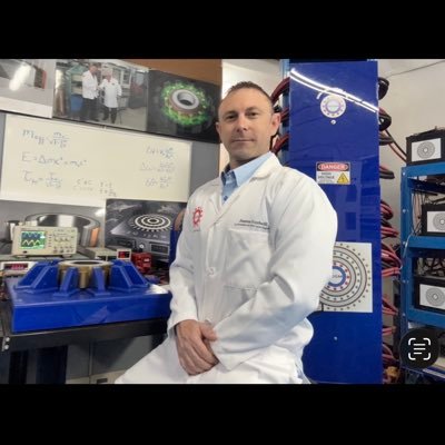 TheRealVerbz (Jason Verbelli)'s profile picture