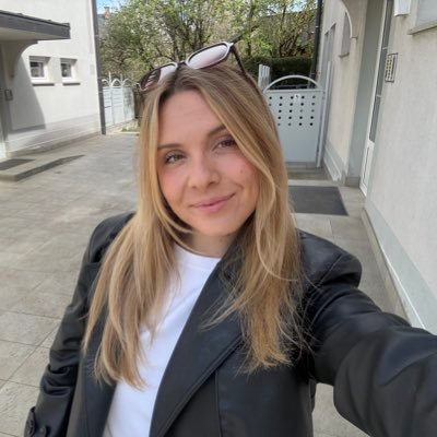 janina's profile picture