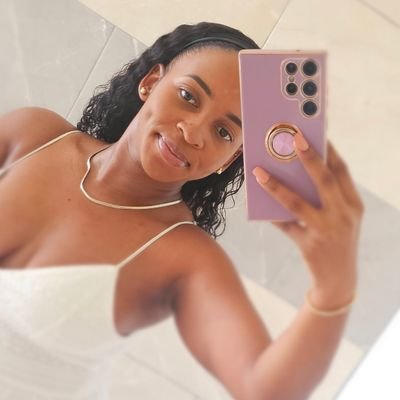 🦋's profile picture