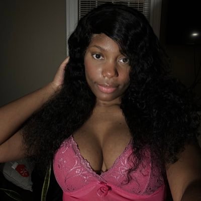 InNeeWeTrust's profile picture