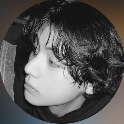 V's profile picture