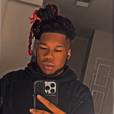 DJDRAKE111〽️9️⃣0️⃣1️⃣'s profile picture