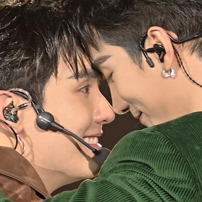 REST RaaFBAE ... 🦊🍅's profile picture