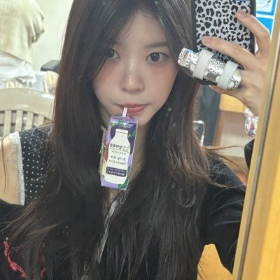 mina's profile picture