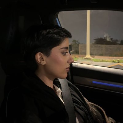 E's profile picture