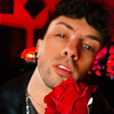 whiteboyrolly updates 🌹's profile picture