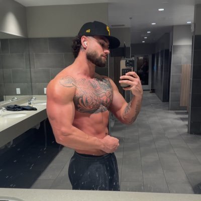 romeobaca's profile picture