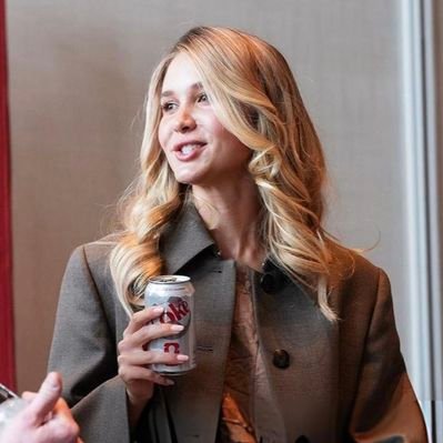 Isabel May fanbase's profile picture
